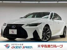 2021 Lexus IS