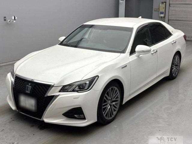 2016 Toyota Crown Hybrid
