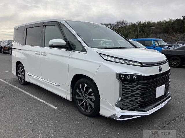 2022 Toyota Voxy