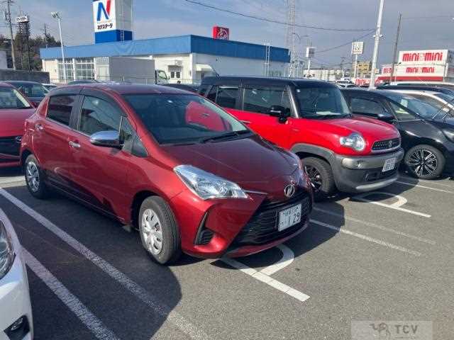 2017 Toyota Vitz