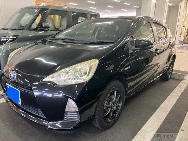 2013 Toyota AQUA