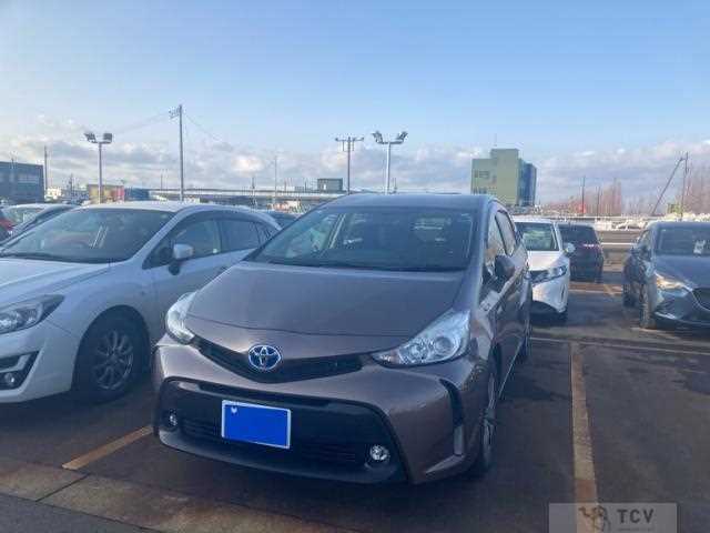 2015 Toyota PRIUS α