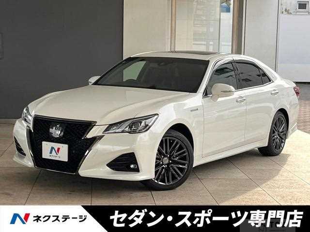 2018 Toyota Crown Hybrid