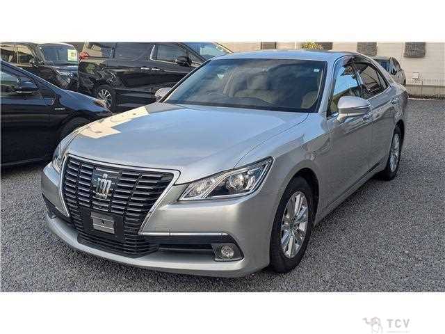 2013 Toyota Crown