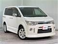 2010 Mitsubishi Delica D5