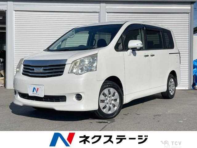 2013 Toyota Noah