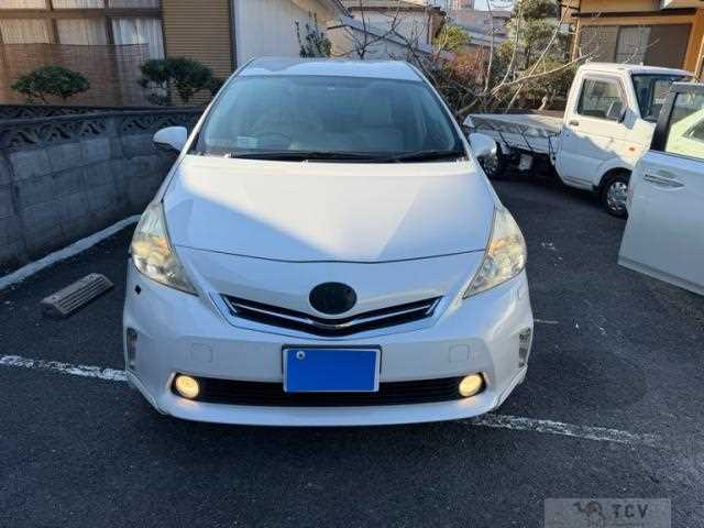 2012 Toyota PRIUS α