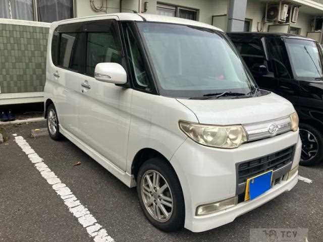 2010 Daihatsu Tanto