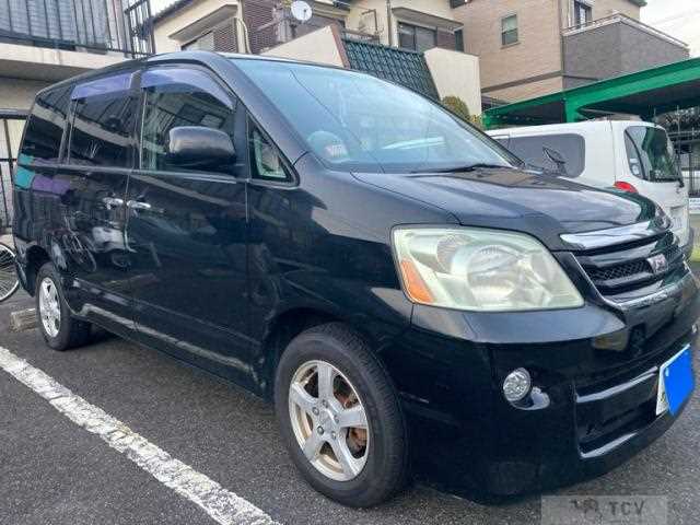 2007 Toyota Noah
