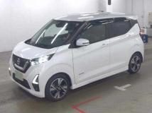 2022 Nissan Nissan Others