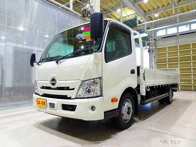 2023 Hino Dutro