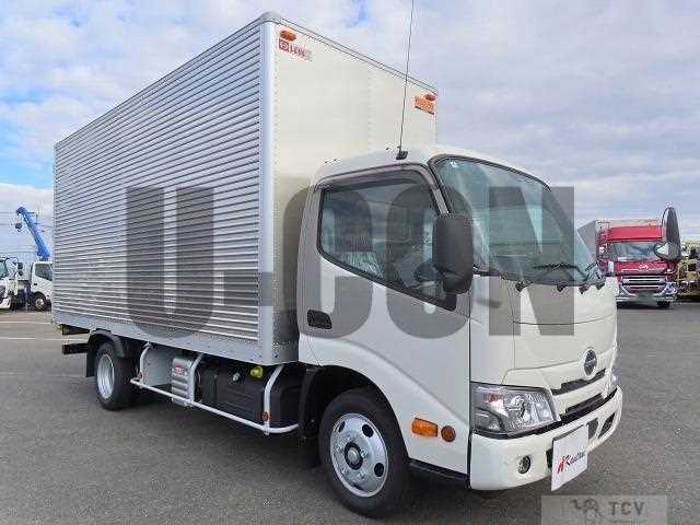 2025 Hino Dutro
