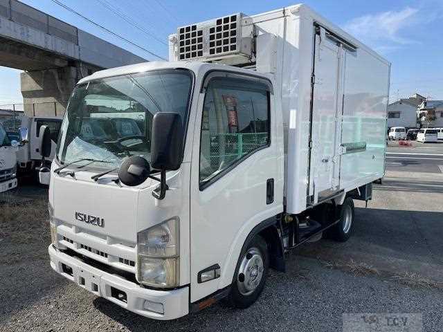 2010 Isuzu Elf Truck