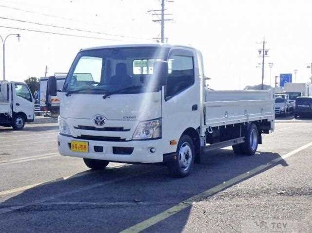 2020 Toyota Dyna Truck