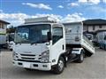 2016 Isuzu Elf Truck