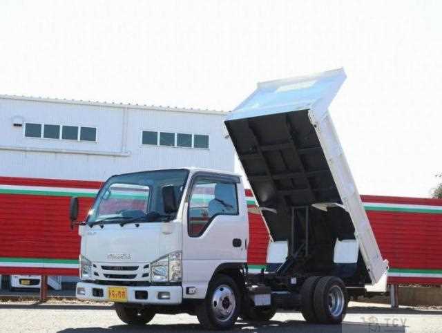 2020 Isuzu Elf Truck