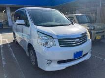 2013 Toyota Noah