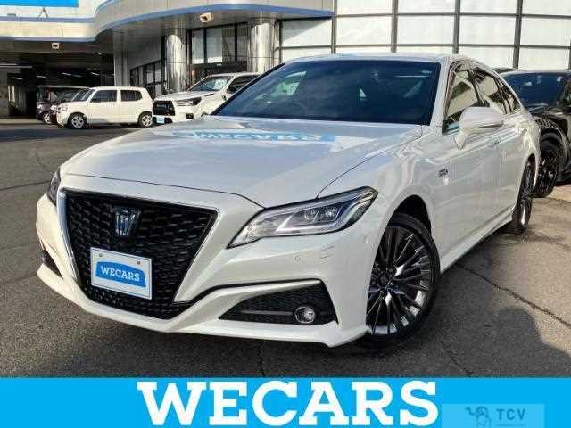 2019 Toyota Crown Hybrid