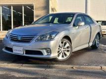 2010 Toyota Crown Hybrid