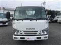 2015 Isuzu Elf Truck