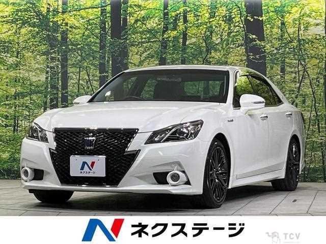 2015 Toyota Crown Hybrid