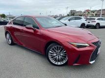 2022 Lexus IS