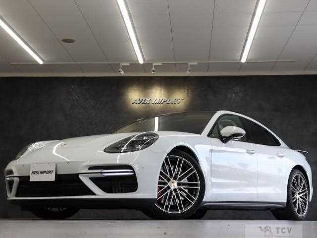 2017 Porsche Panamera