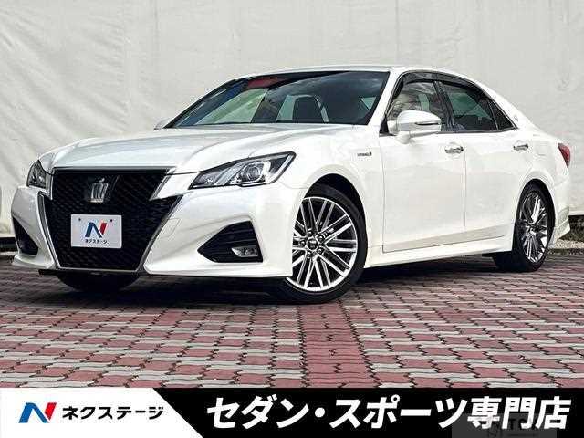 2017 Toyota Crown Hybrid