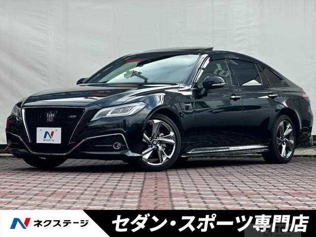 2019 Toyota Crown Hybrid