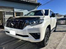 2020 Toyota Land Cruiser Prado