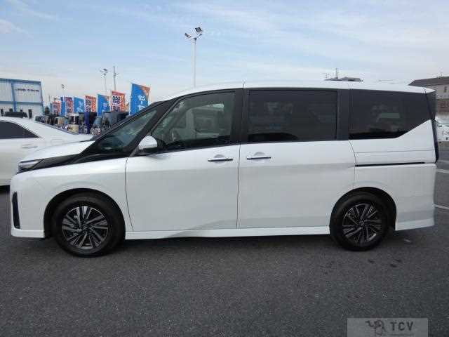 2025 Nissan Serena