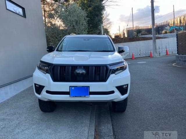 2022 Toyota Land Cruiser Prado