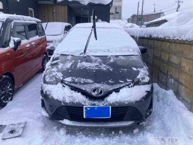 2016 Toyota Vitz