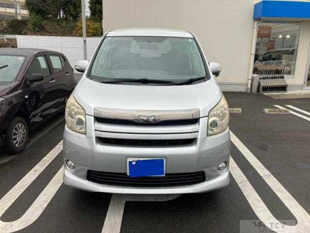 2009 Toyota Noah