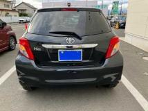2011 Toyota Vitz