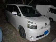 2007 Toyota Voxy