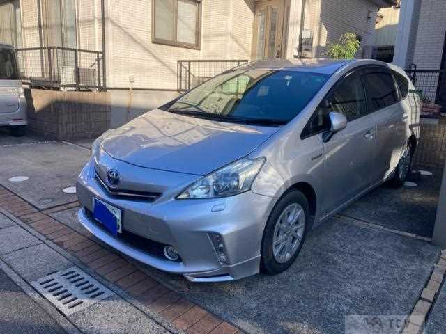 2012 Toyota PRIUS α