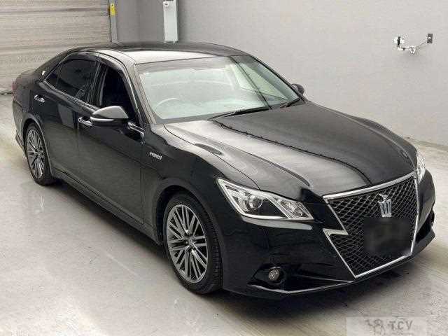 2014 Toyota Crown Hybrid