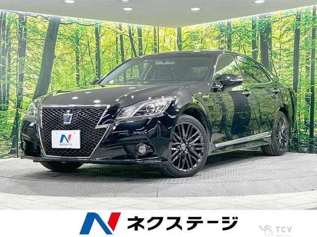 2014 Toyota Crown Hybrid