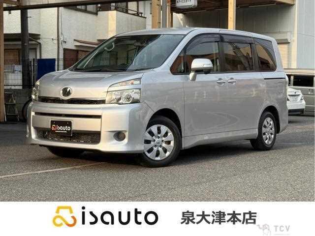 2013 Toyota Voxy