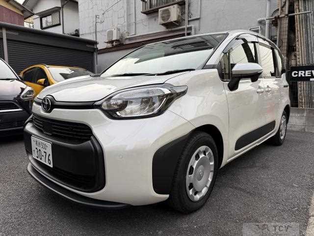 2023 Toyota Sienta