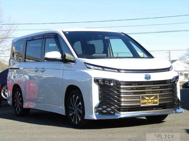 2023 Toyota Voxy