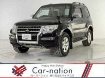 2017 Mitsubishi Pajero