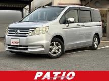 2013 Honda Step WGN