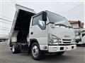 2015 Isuzu Elf Truck