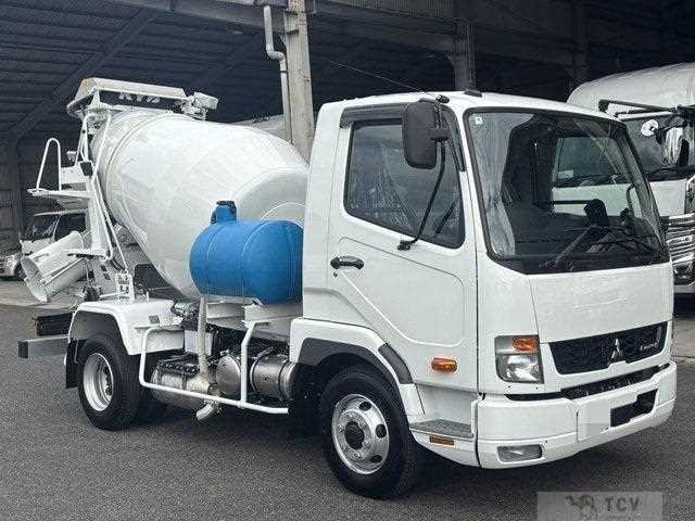 2025 Mitsubishi Fuso Fighter