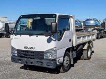2015 Isuzu Elf Truck