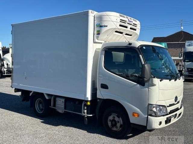 2021 Hino Dutro