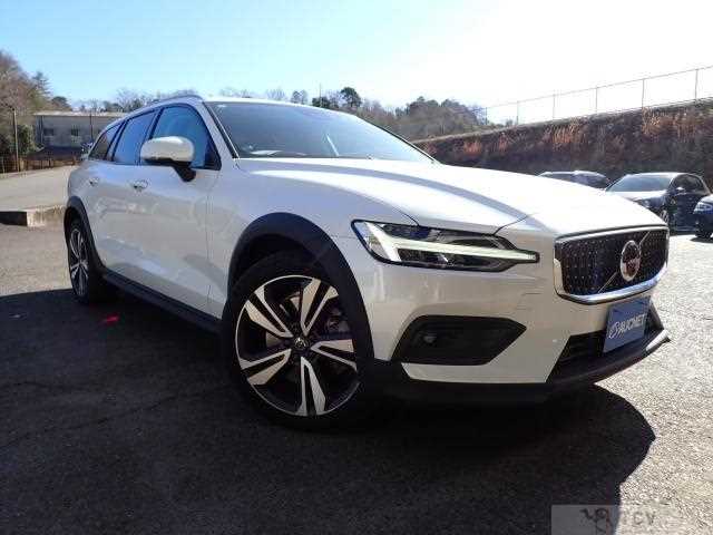 2023 Volvo V60