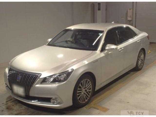 2017 Toyota Crown Majesta